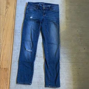 Victoria’s Secret pencil distressed jeans Size 0
